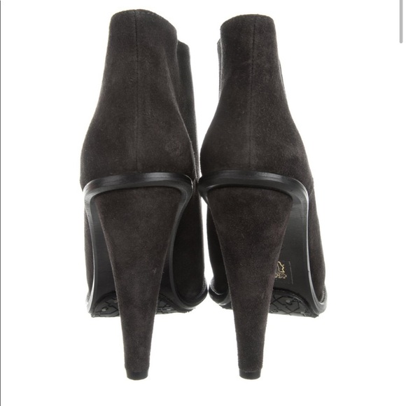 Opening Ceremony Suede Round Toe Ankle Booties - Picture 4 of 12